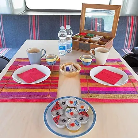 فندق مبيت وإفطار Bed In Bus