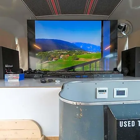 فندق مبيت وإفطار Bed In Bus