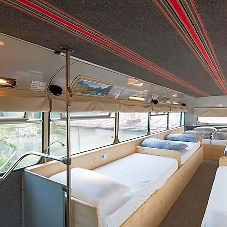 Bed In Bus فندق مبيت وإفطار 4*
