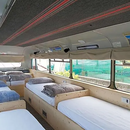 Bed In Bus 4*