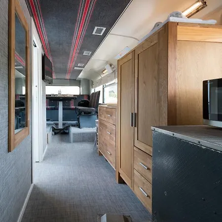 Bed In Bus فندق مبيت وإفطار